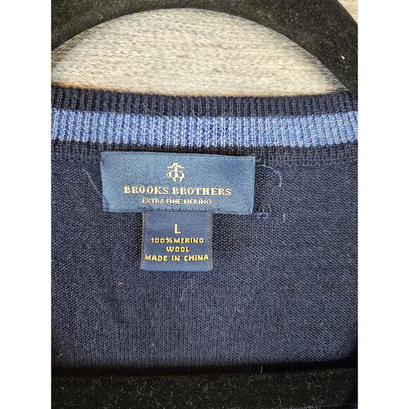 Brooks Brothers 100% Extra Fine Merino Wool V Neck Sweater Sz LG Blue colorblock - Picture 4 of 7